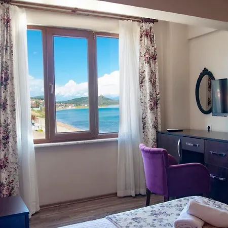 Cunda Aksac Ayvalı