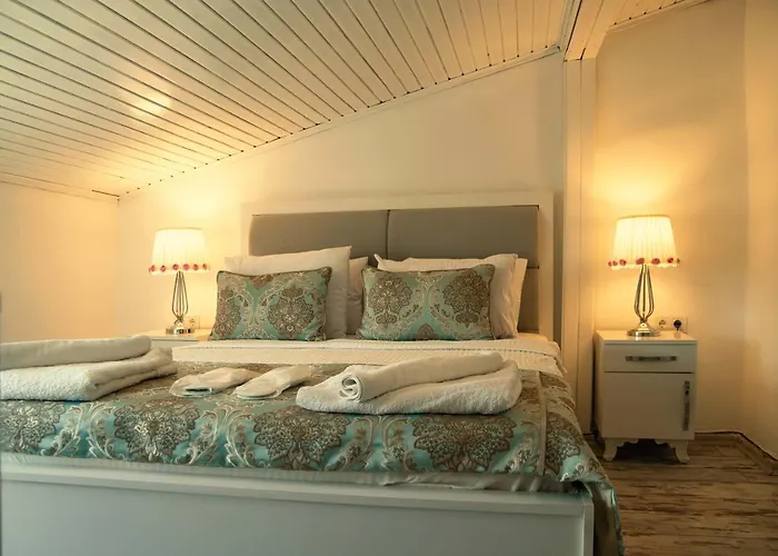 Cunda Aksac Hotel 3*